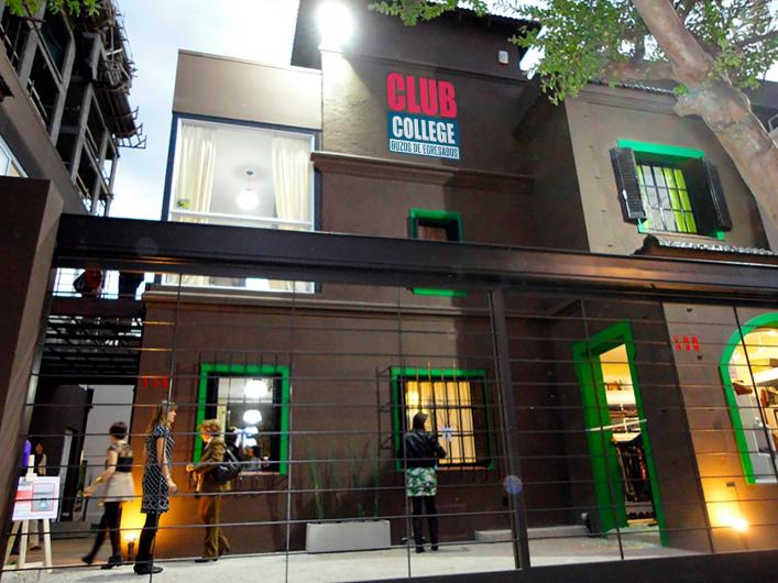 Club college buzos online de egresados